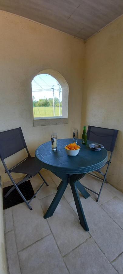 Logement Lumineux, Entierement Renove Avec Jardin Caumont-sur-Durance Exterior photo